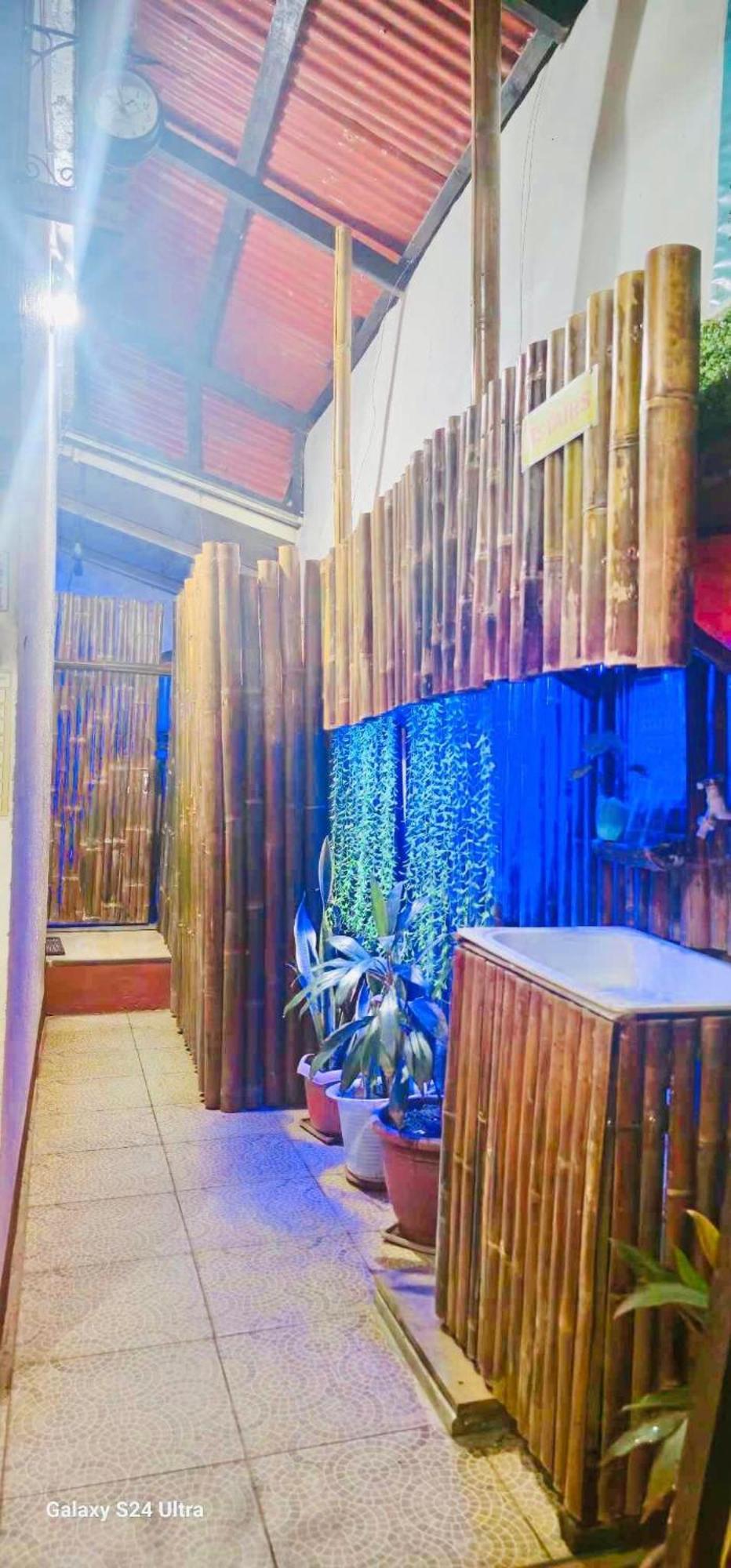 Lolo Bob'S Bed And Breakfast Эль-Нидо Экстерьер фото