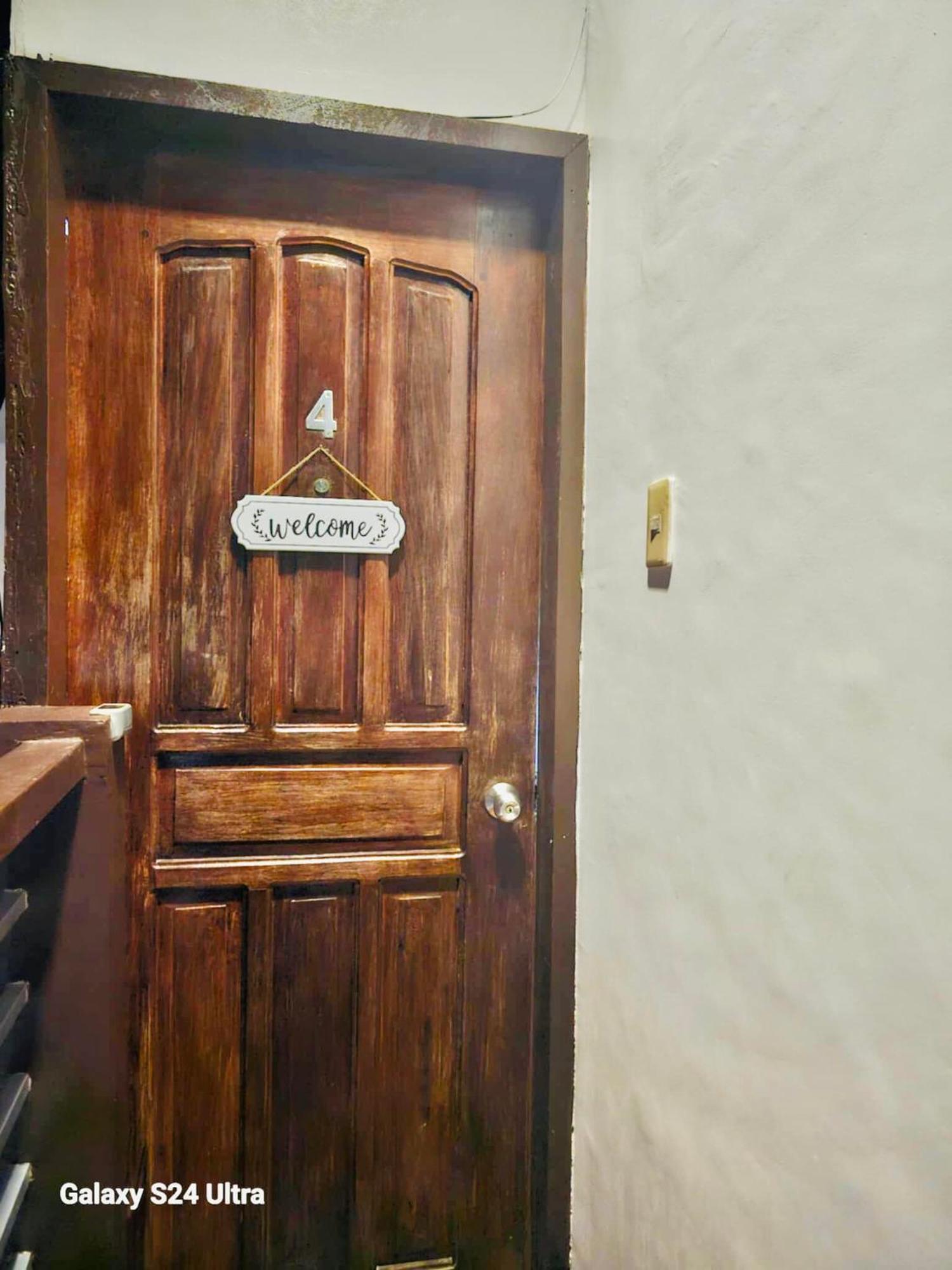 Lolo Bob'S Bed And Breakfast Эль-Нидо Экстерьер фото