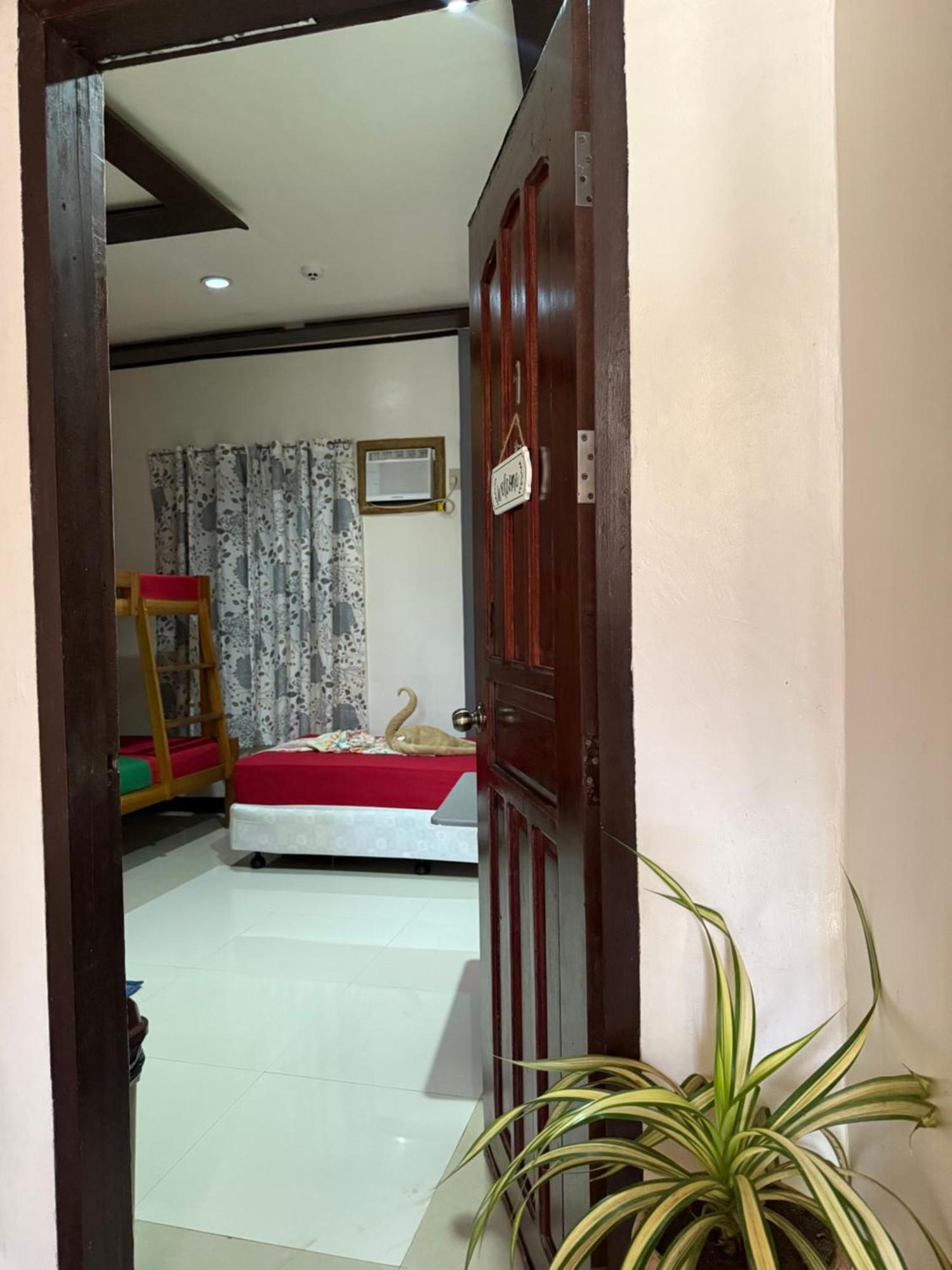 Lolo Bob'S Bed And Breakfast Эль-Нидо Экстерьер фото