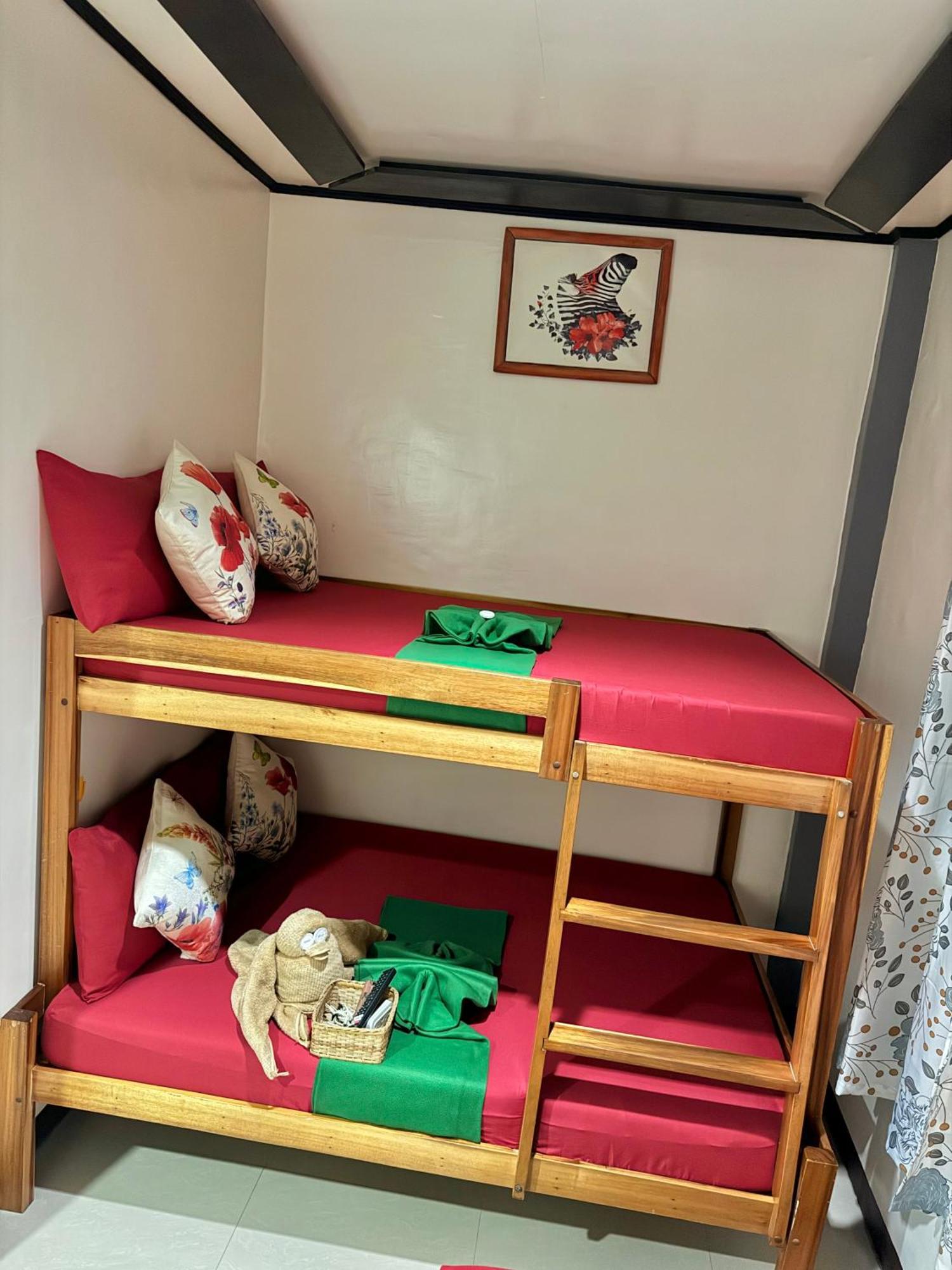 Lolo Bob'S Bed And Breakfast Эль-Нидо Экстерьер фото