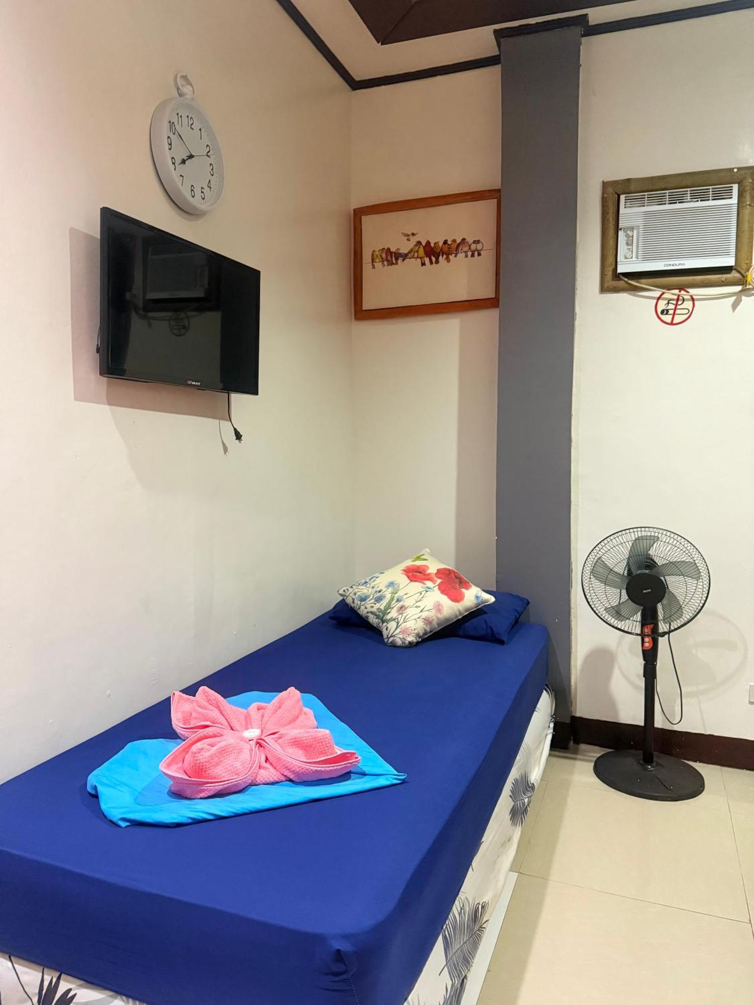 Lolo Bob'S Bed And Breakfast Эль-Нидо Экстерьер фото
