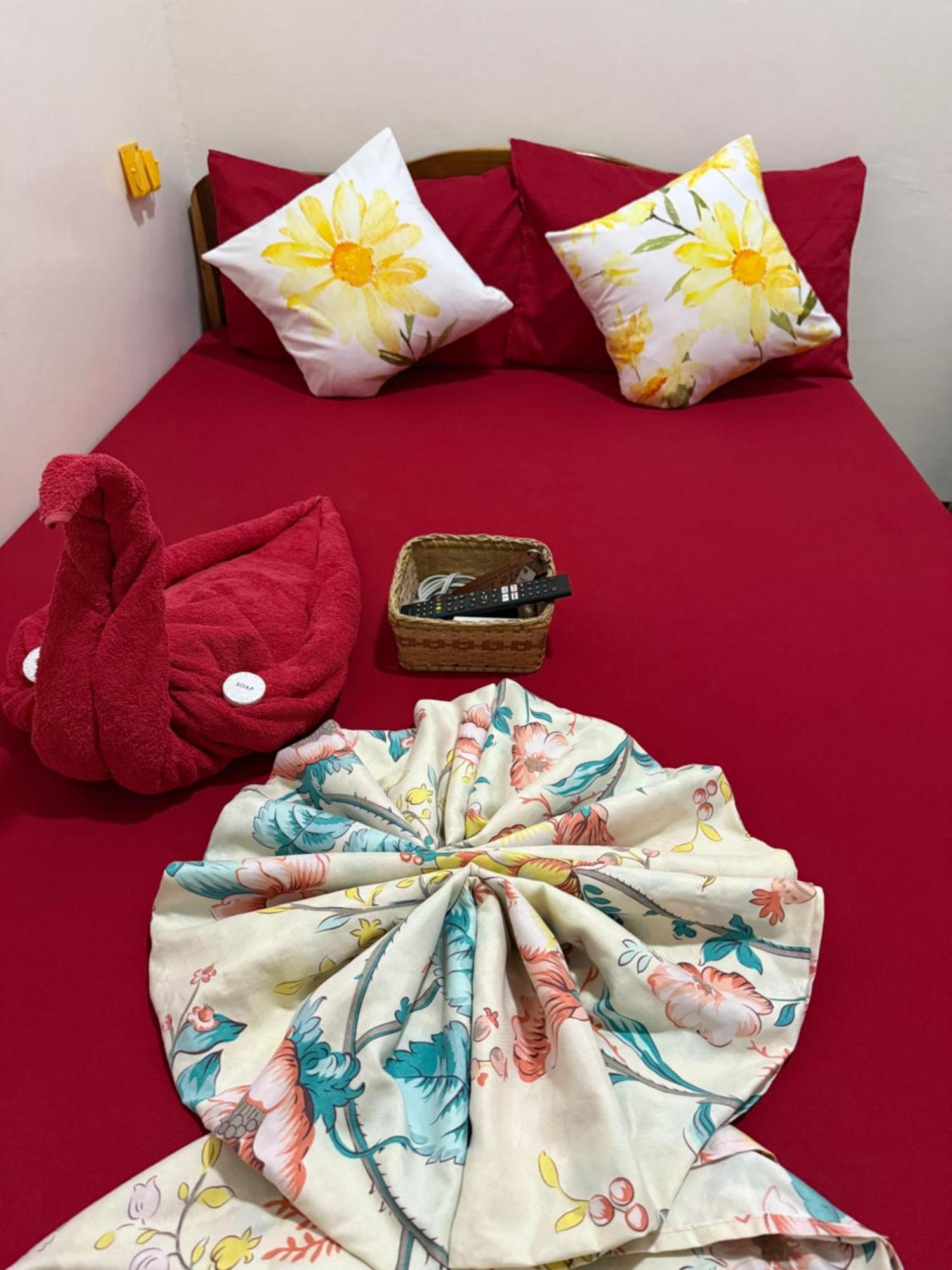 Lolo Bob'S Bed And Breakfast Эль-Нидо Экстерьер фото